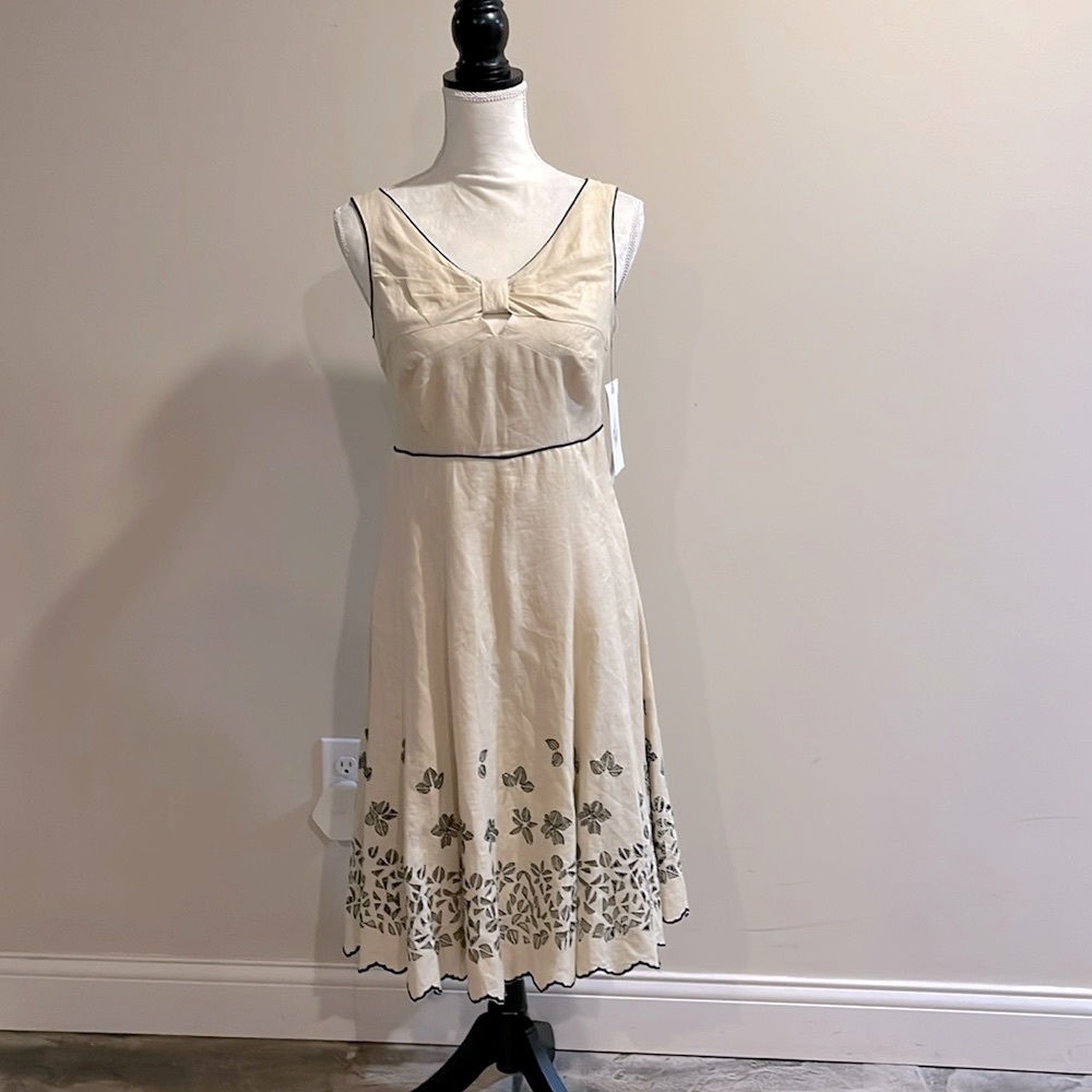 NWT Chetta B sunhee dress. Size 4